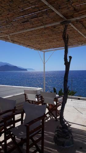 Hostal Christos Rooms