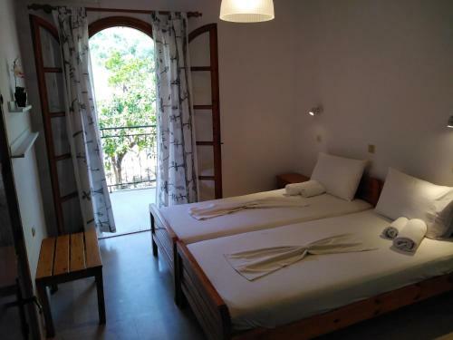 ?otel Della