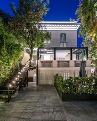 The Bold Type Hotel