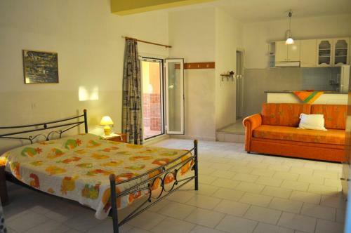 Holiday Studio Apartments Tonia - Pelekas Beach, Corfu