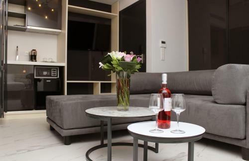 Crystal Villas & Suites