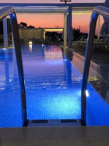 Crystal Villas & Suites