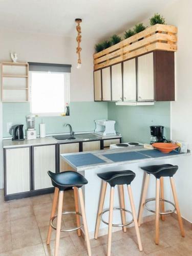 Charming 2-bed Apartment Close To All Amenities