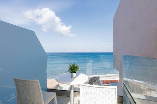Apartamento Seaside Palette Suites