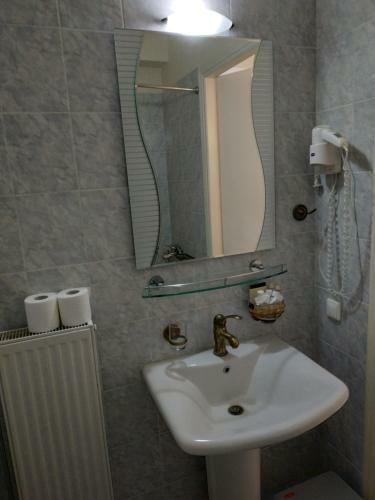 Dolopia Hotel