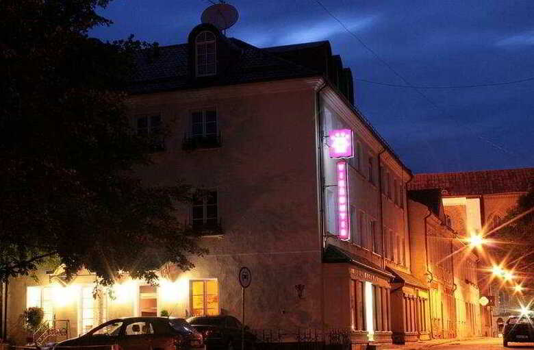 Hotel Amberton Cozy