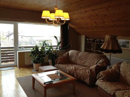 Hostal Molo U?eiga Inn