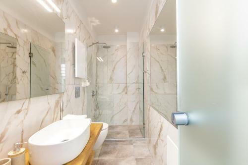 Kristin's Place With Hammam