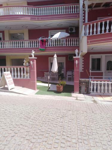 Albergue Petros House