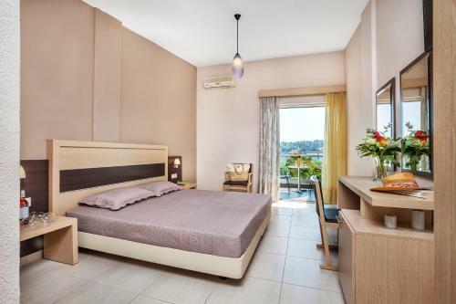 Iris Hotel