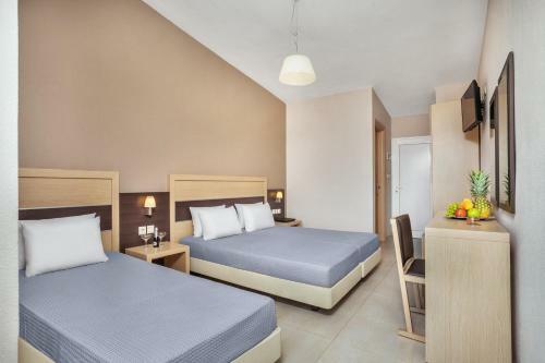 Iris Hotel