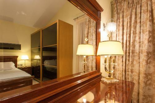 Luxury Townhouse And Town Apartment