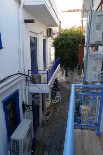 Esperos House