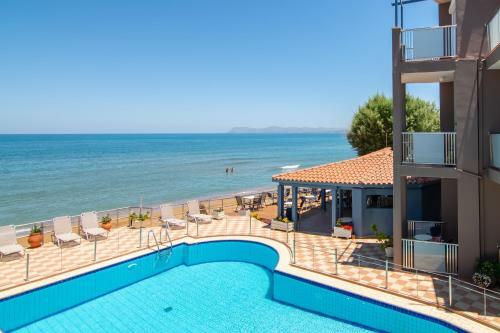 Girogiali Beach Hotel