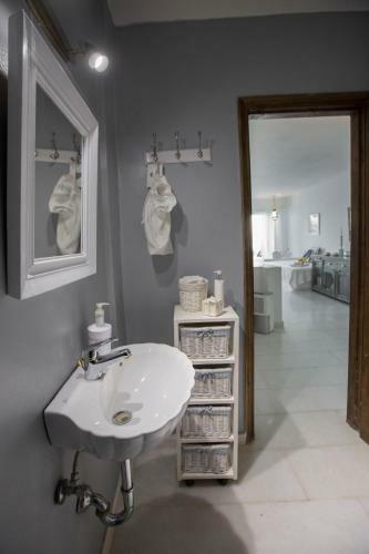 Spetses Elegant Residence With Panoramic View By Ghh