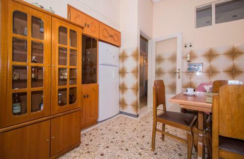 Laconian Collection Lina's Main Floor Apartment