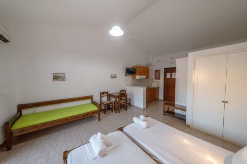 Villa Kosta Hotel & Apartments