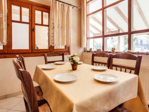 Quaint Holiday Home In Stournareika With Terrace