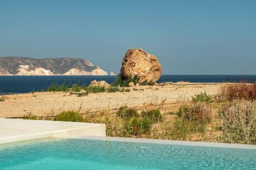 Hotel Milos Cove