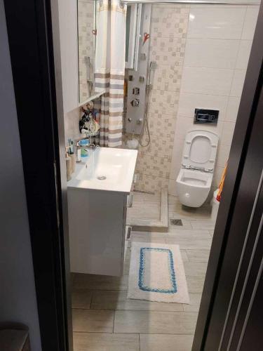 Penthouse 4-bed Apartment In Ampelokipi