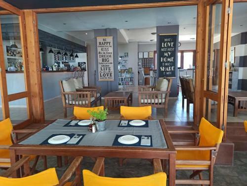 Sunwaves Beach Hotel
