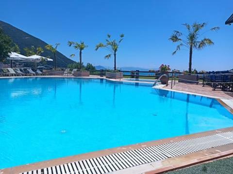 Sunwaves Beach Hotel