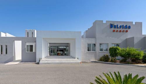 Delfina Beach Hotel
