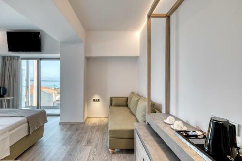 Las Hotel & Spa
