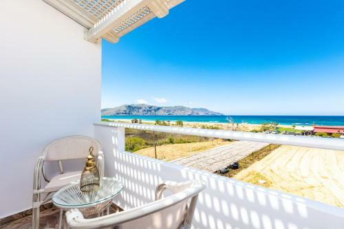 Apartamento Pinelopi Beach Suites