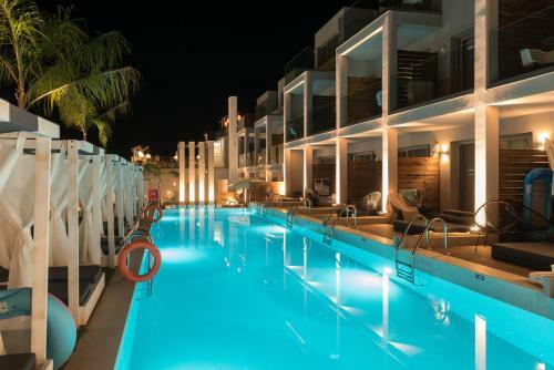 Epos Luxury Beach Hotel / Adults Only 16+