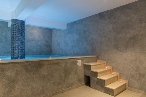 Epos Luxury Beach Hotel / Adults Only 16+