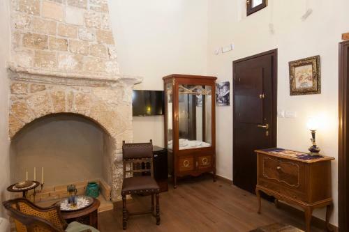 Porolithos Boutique Hotel