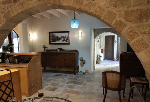Porolithos Boutique Hotel