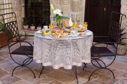 Porolithos Boutique Hotel