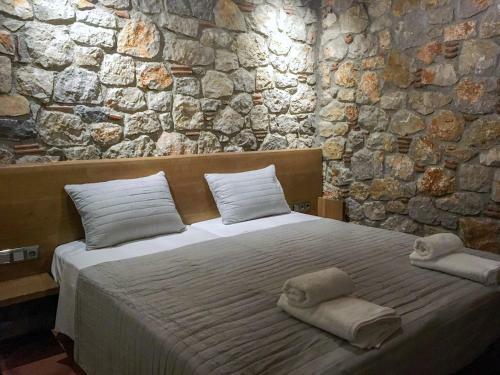 Hotel Stone Luxury Suites - Adults Only