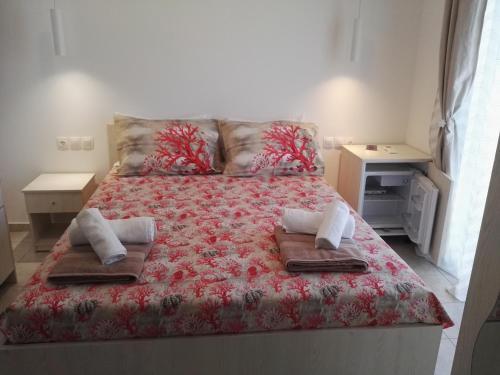 Bouganville Bed & Breakfast Stegna