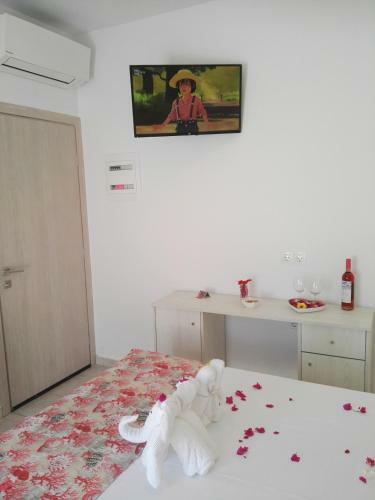 Bouganville Bed & Breakfast Stegna