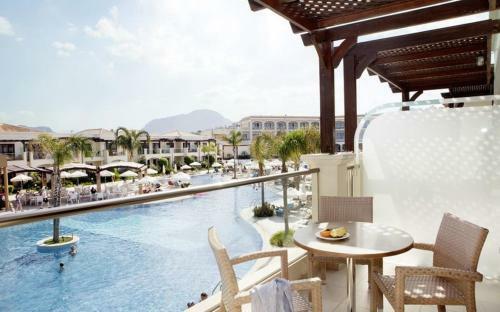 Hotel Mythos Beach Resort