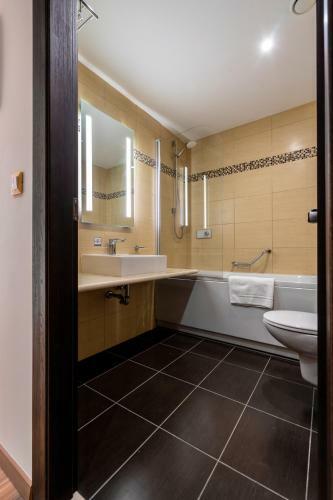 Hotel Ladiko Suites