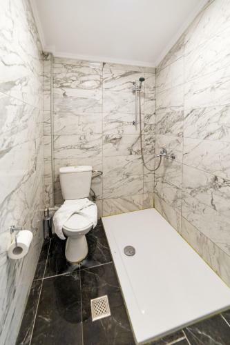 Hotel White Olive Premium Cameo
