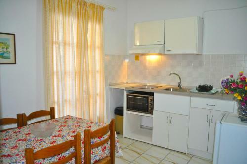 Apartments With Pool Maria On Agios Gordios Beach