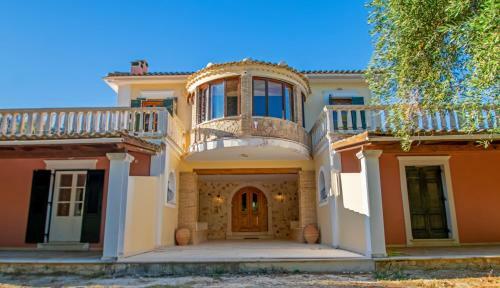 Villa Doliva Estate