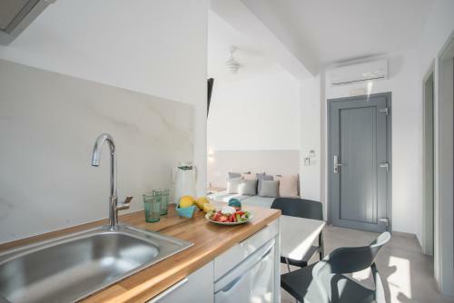Nautilus Apartments-suites