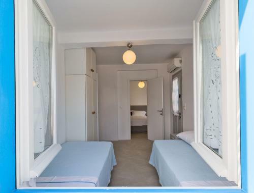 Villa Deep Blue With Private Pool Next To Parikia