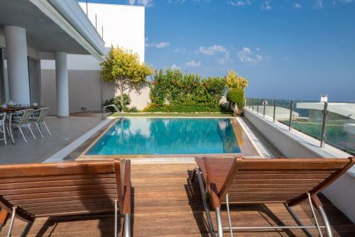 Blue Oasis Luxury Villa