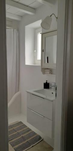 Apartamento Pleiades Modern Apt With Shared Pool In Ornos!