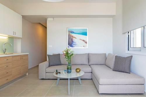 Sonja Beachfront Apartments