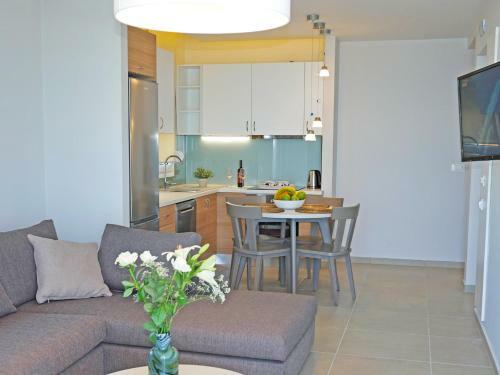 Sonja Beachfront Apartments