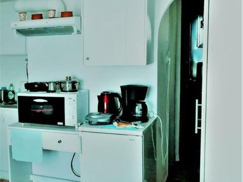 Breezy Holiday Home In Paros At Beach