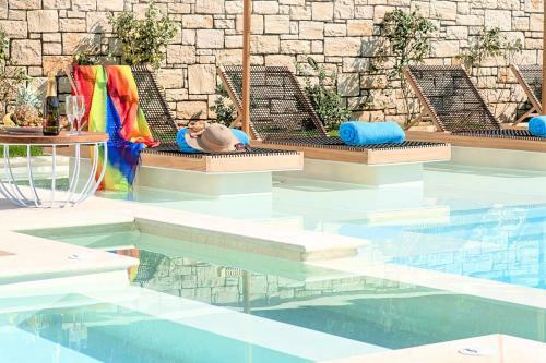 Blue Lake Villa Heated Pool